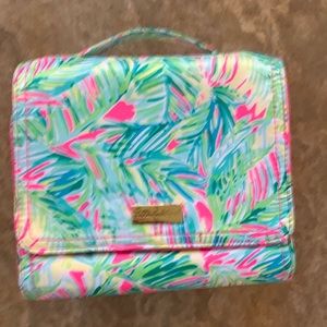 Lilly Pulitzer travel cosmetic bag, good condition
